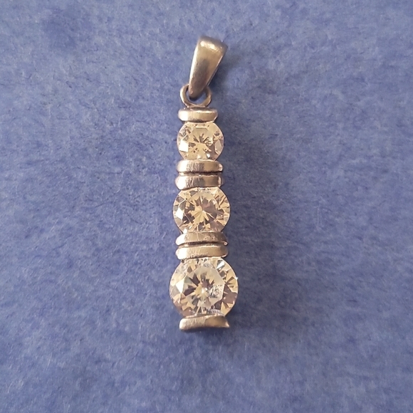 Elegant Sterling Silver Pendant signed  JC. - Picture 1 of 3